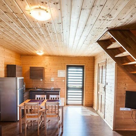 Atlanta Domki I Apartamenty Устроне-Морське Екстер'єр фото